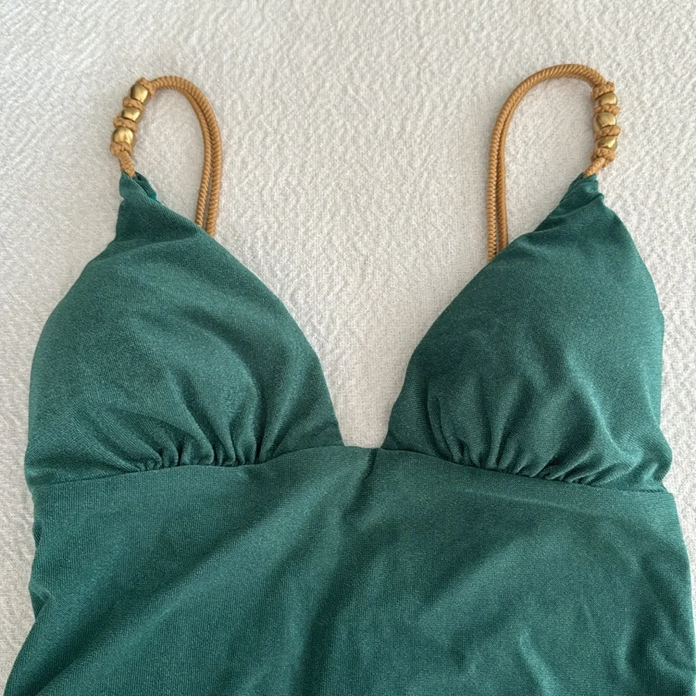 VIX Paige Claire One Piece, BRAND NEW, Size Medium, $298